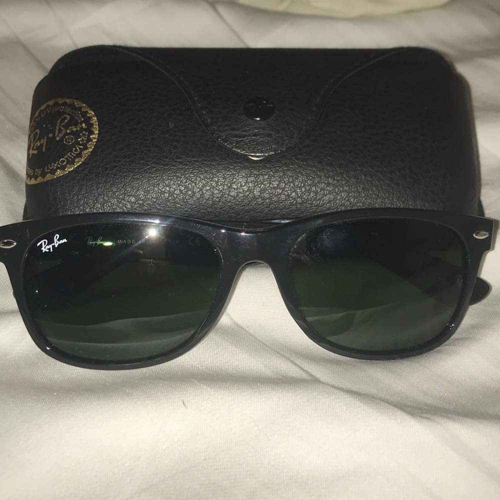 Wayfarer Ray Ban Sunglasses